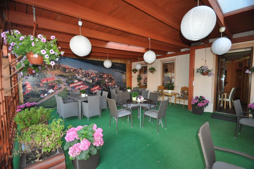 Aparthotel Mikolajki Экстерьер фото